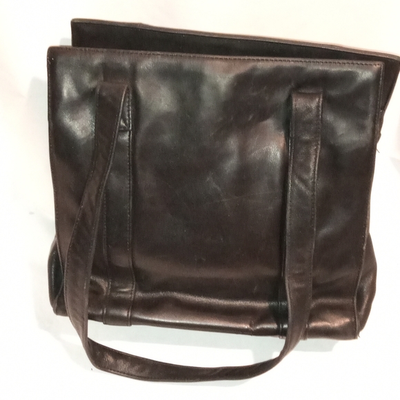 Preview Collection Handbag - Picture 5 of 10